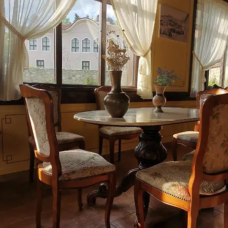Penzion възрожденски комплекс чардакъ 4*