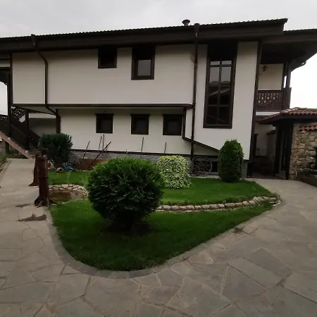 Penzion възрожденски комплекс чардакъ 4*