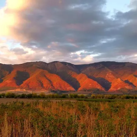 Guest house възрожденски комплекс чардакъ 4*