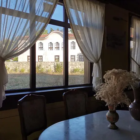 възрожденски комплекс чардакъ 4*